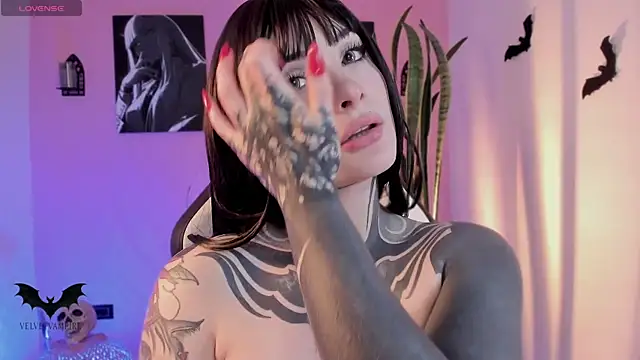 VelvetVampiree