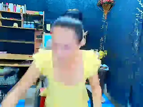 JillianWard17 live cam on StripChat