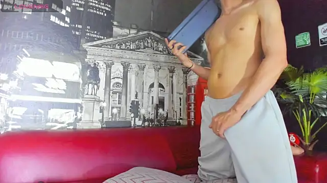 CloeRodriguez webcam