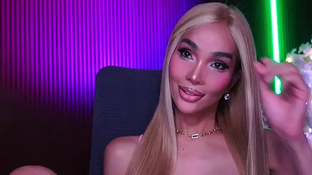 xxforyoureyesonlyxx live cam on StripChat