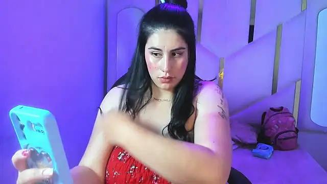 criistaal_ - Criistaal_'s free webcam - UK Sex Cams