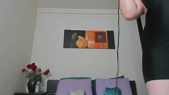 GoldenLunaa webcam