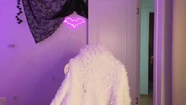 LilithMadden webcam