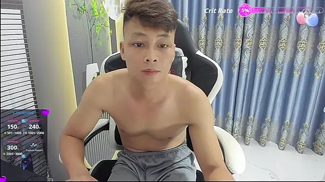 Naughty___asian live cam on StripChat
