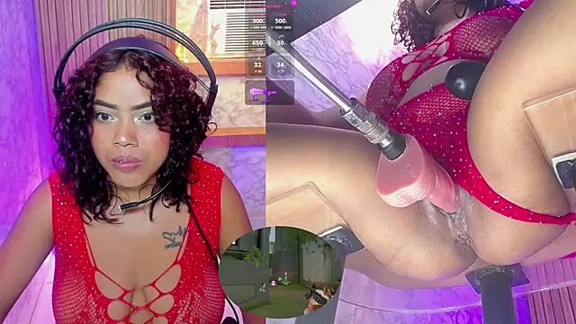 NinaCapelli webcam