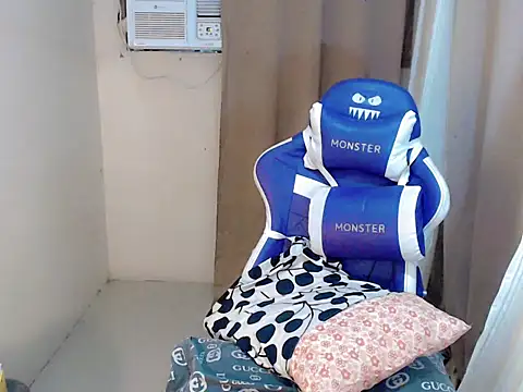 Ur_Goddes_Barbie webcam