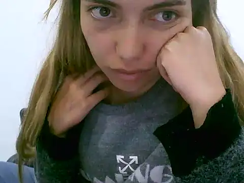 VittoriaTaylor webcam
