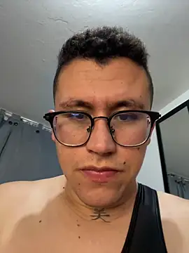 Kurtxxx22 webcam