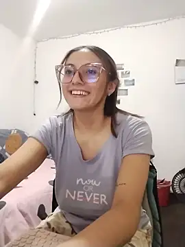 bellastorme04 webcam