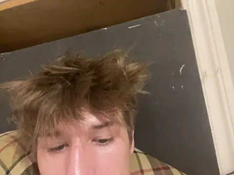 yourwhiteboy1 webcam