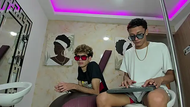 KING_BOYS2026 webcam