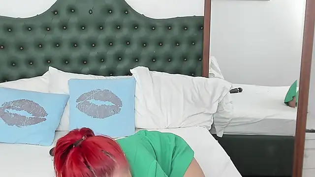 IvyHotFoxy webcam