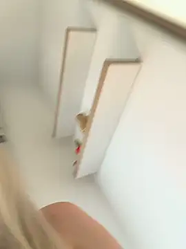 mollyxxx live cam on StripChat