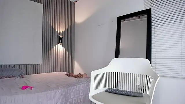 Zafiiraa live cam preview on Stripchat