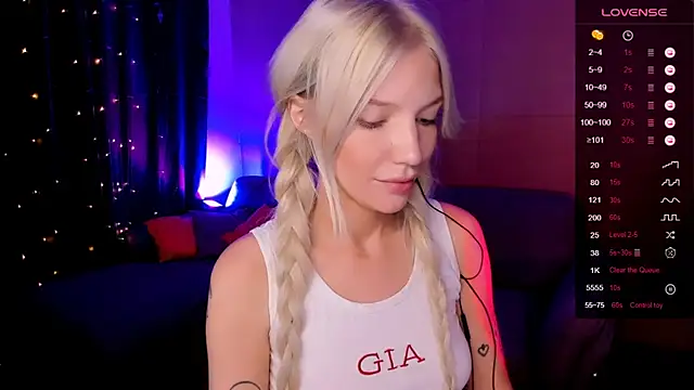 AnyaTaylor_ webcam