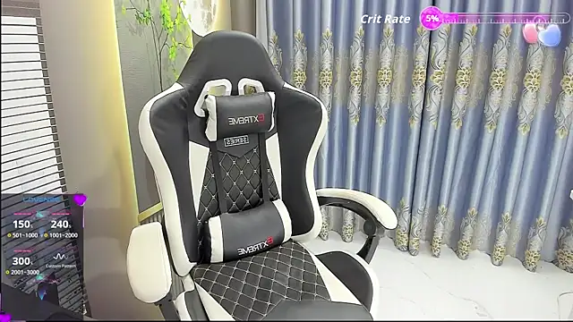 Naughty___asian webcam