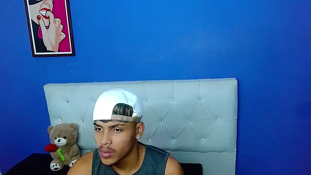 Angel_foxc13 webcam