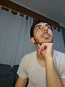 LeoyNicky98 webcam