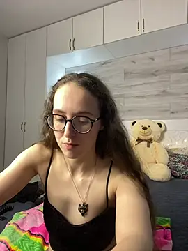 martiniiselenna - MartiniiSelenna's free webcam - UK Sex Cams
