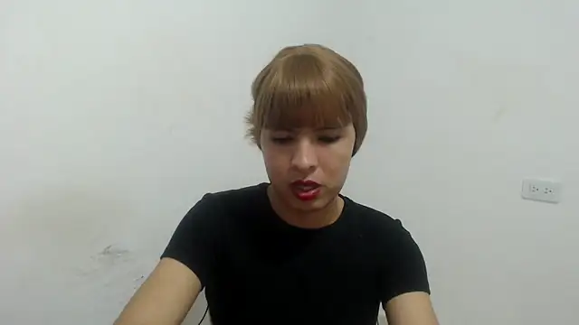 estefania224 (T young) - cum on my face show private