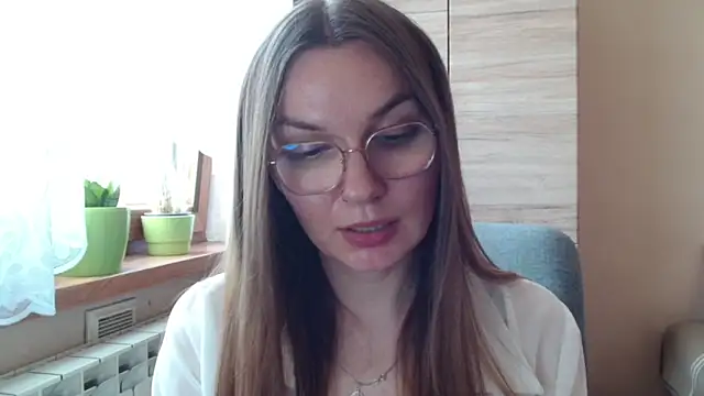 LooveELLYx live cam on StripChat