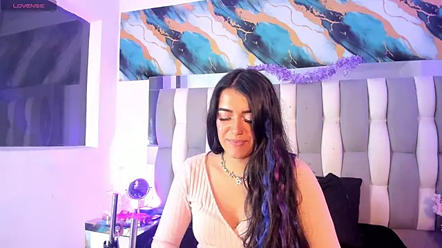 IsaDiiaz live cam on StripChat