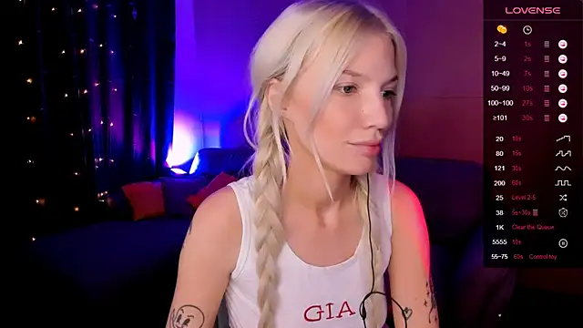 AnyaTaylor_ live cam on StripChat