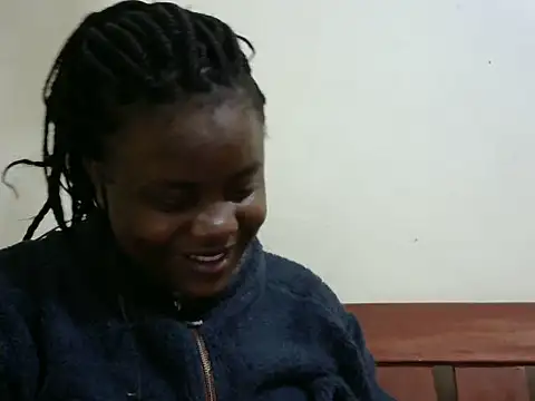 ebonyzoey live cam on StripChat