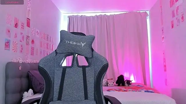 Eva_Harper webcam