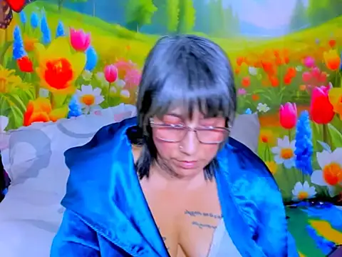 indianroxy webcam
