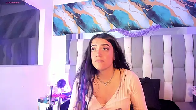 IsaDiiaz live cam on StripChat
