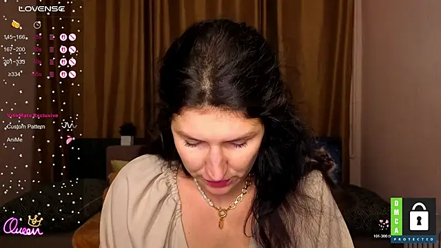 Alianna_Solo_Kisses webcam
