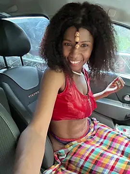 ShantelSexyYoungMilfie webcam