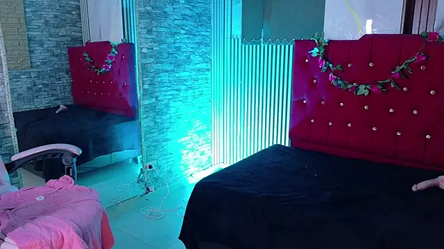 mia_hernnandez webcam
