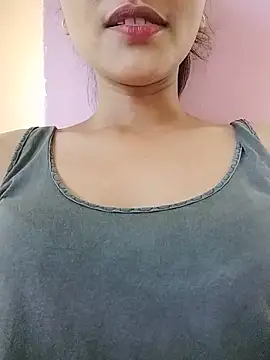 MISSQUEEN48 webcam