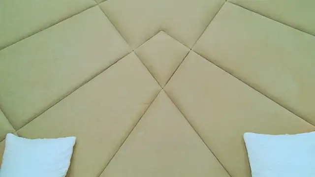 ChloeFrost webcam