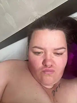 SunnyLeila2101 webcam