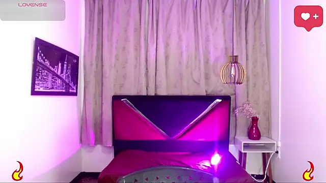 luisa__torres webcam