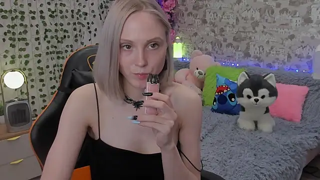 Gina_Gina_love webcam