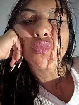 ariella_lovee webcam