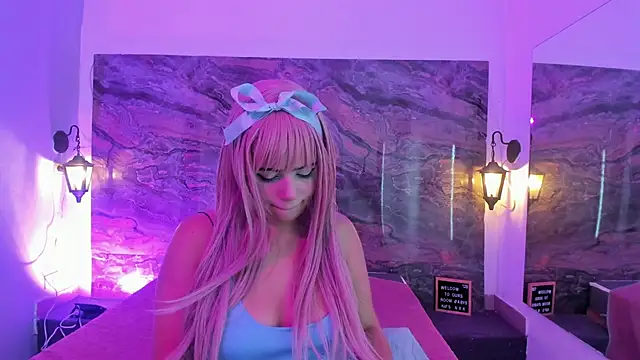 leslyy_evans webcam