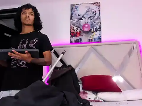 Lucas_cruz1 live cam on StripChat