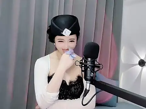 Momo-Wow webcam