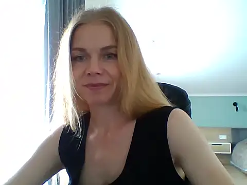 Tina5394 live cam on StripChat