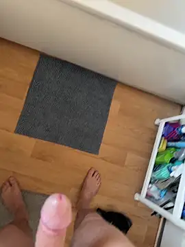 Feettlover69 live cam on StripChat