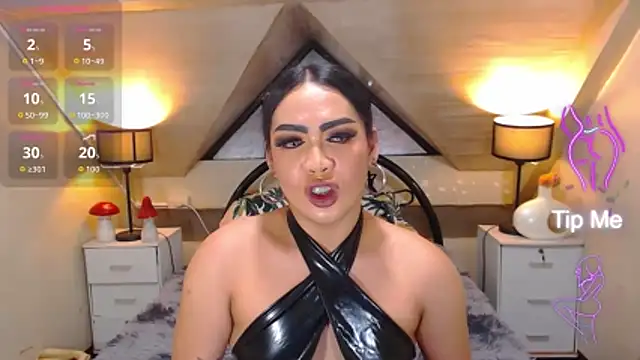GODDESSHUGECOCKANDREA live cam on StripChat