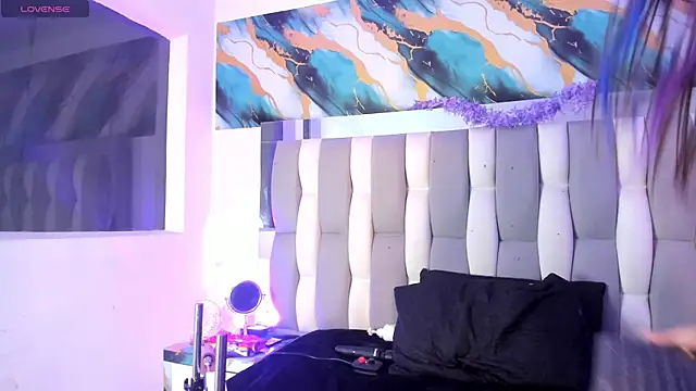 IsaDiiaz live cam on StripChat