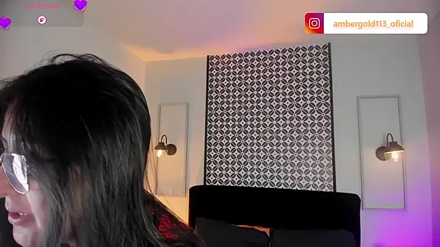 Amber_gold_ webcam