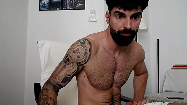 Verycutex live cam on StripChat