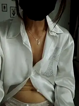 Writhing_First live cam on StripChat